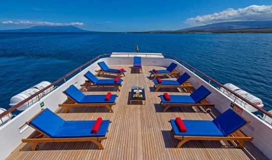 320hsun deck passion yacht